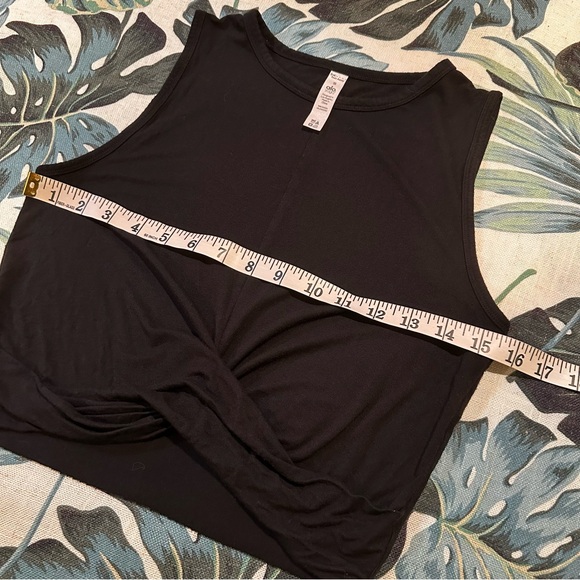 Alo Yoga Black Cover Tank Top - Picture 10 of 12